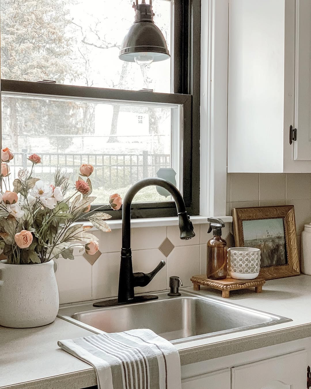 Moorea Pull-down dual sensor faucet