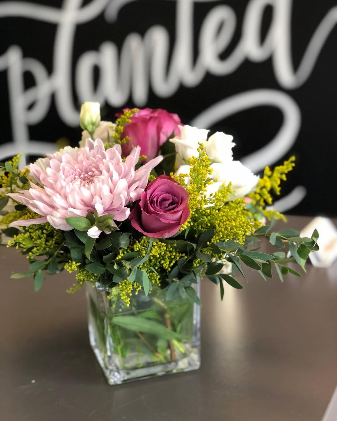 Fresh blooms brighten compact space