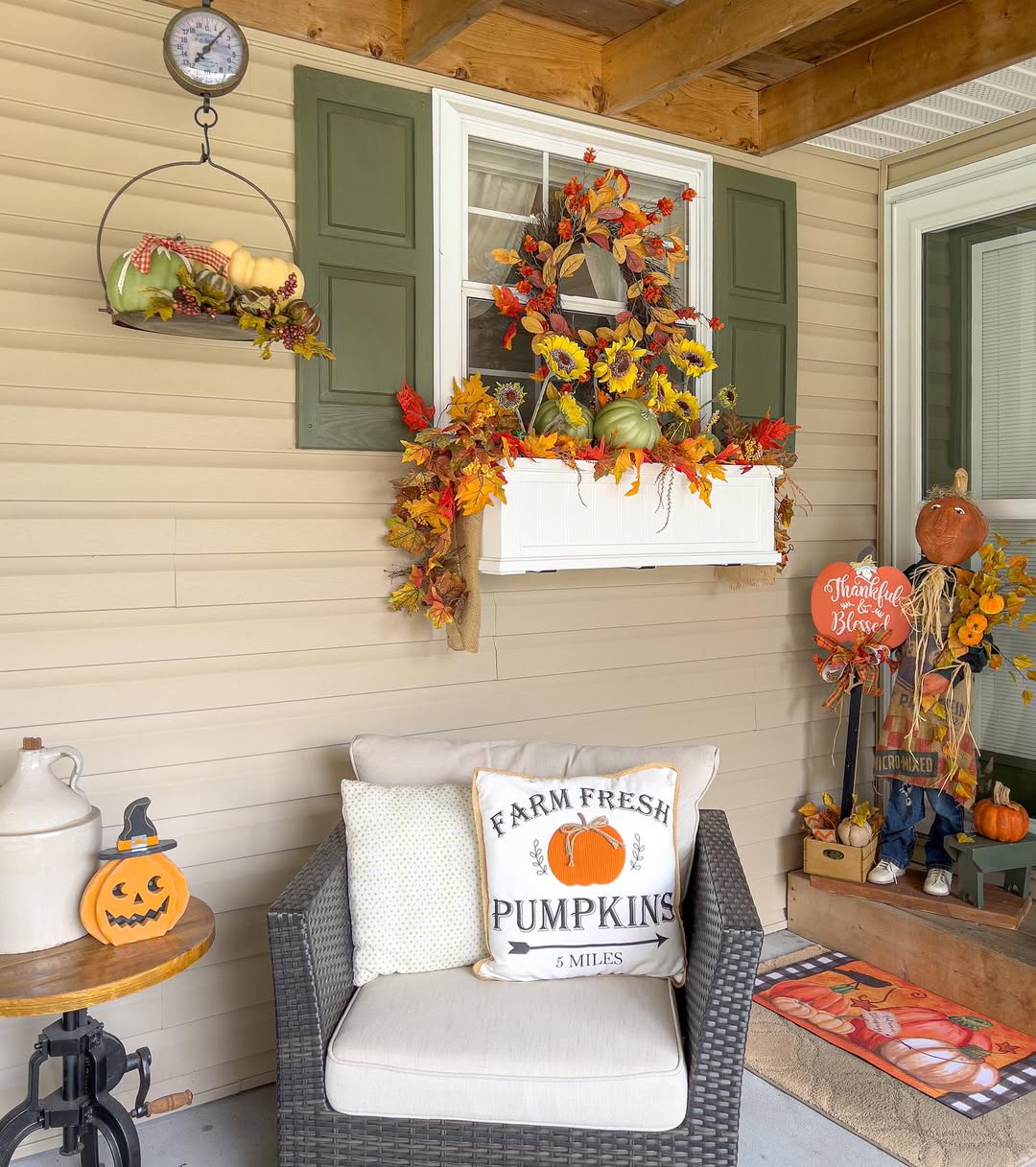 Garlands bring fall to life
