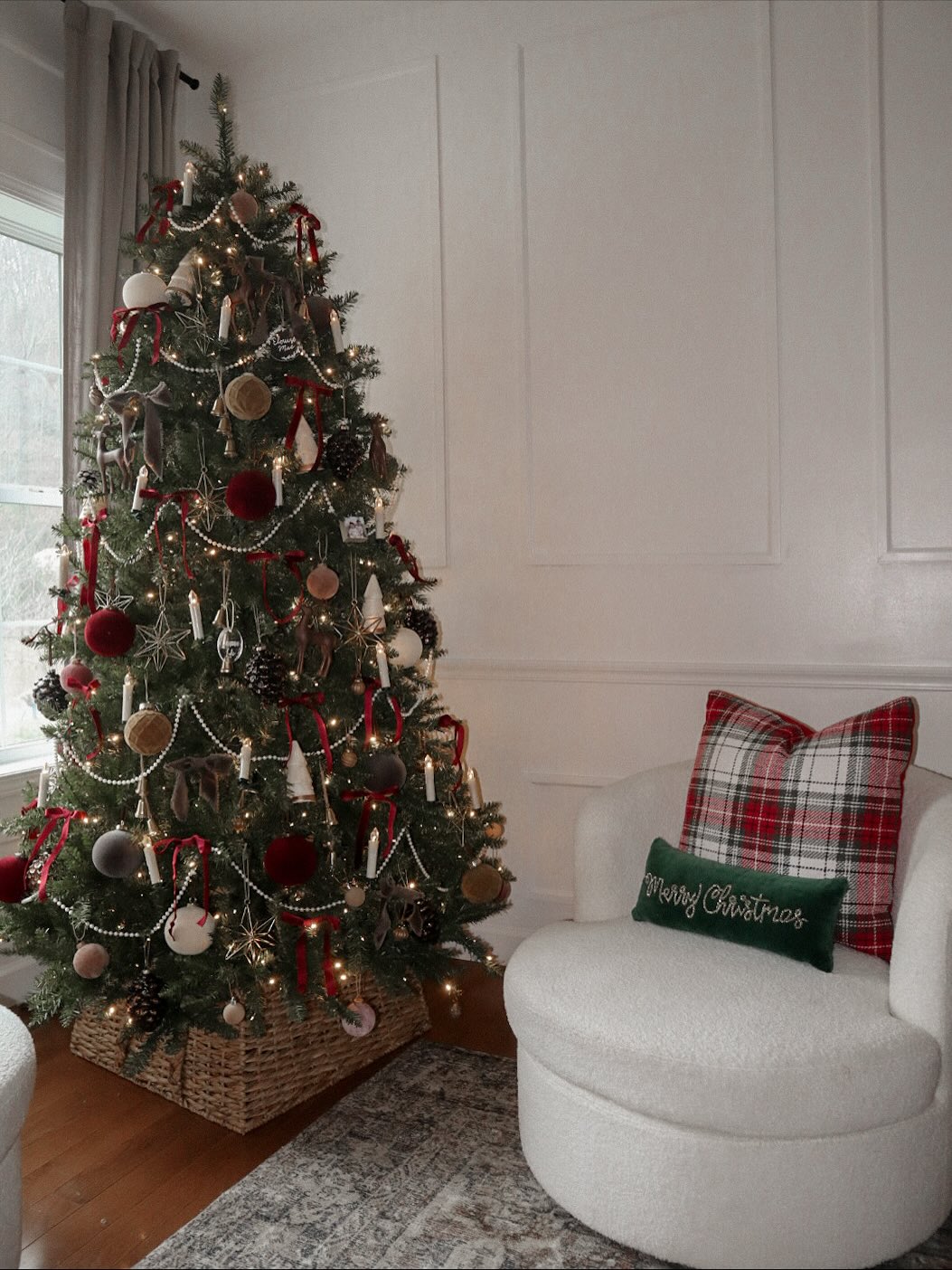 Even a small plaid pillow adds to the Equistrian touch