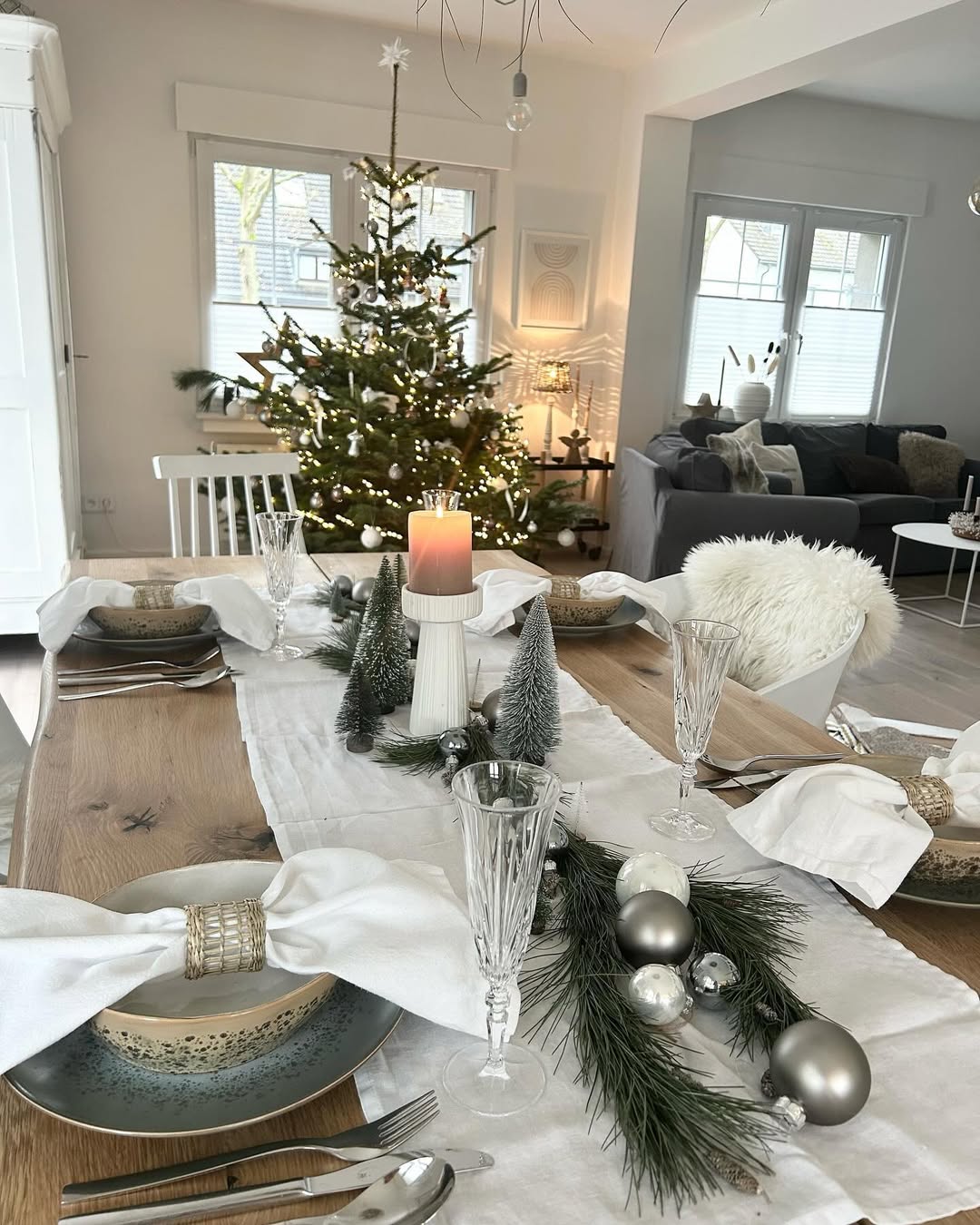 Neutral tones and simple textures