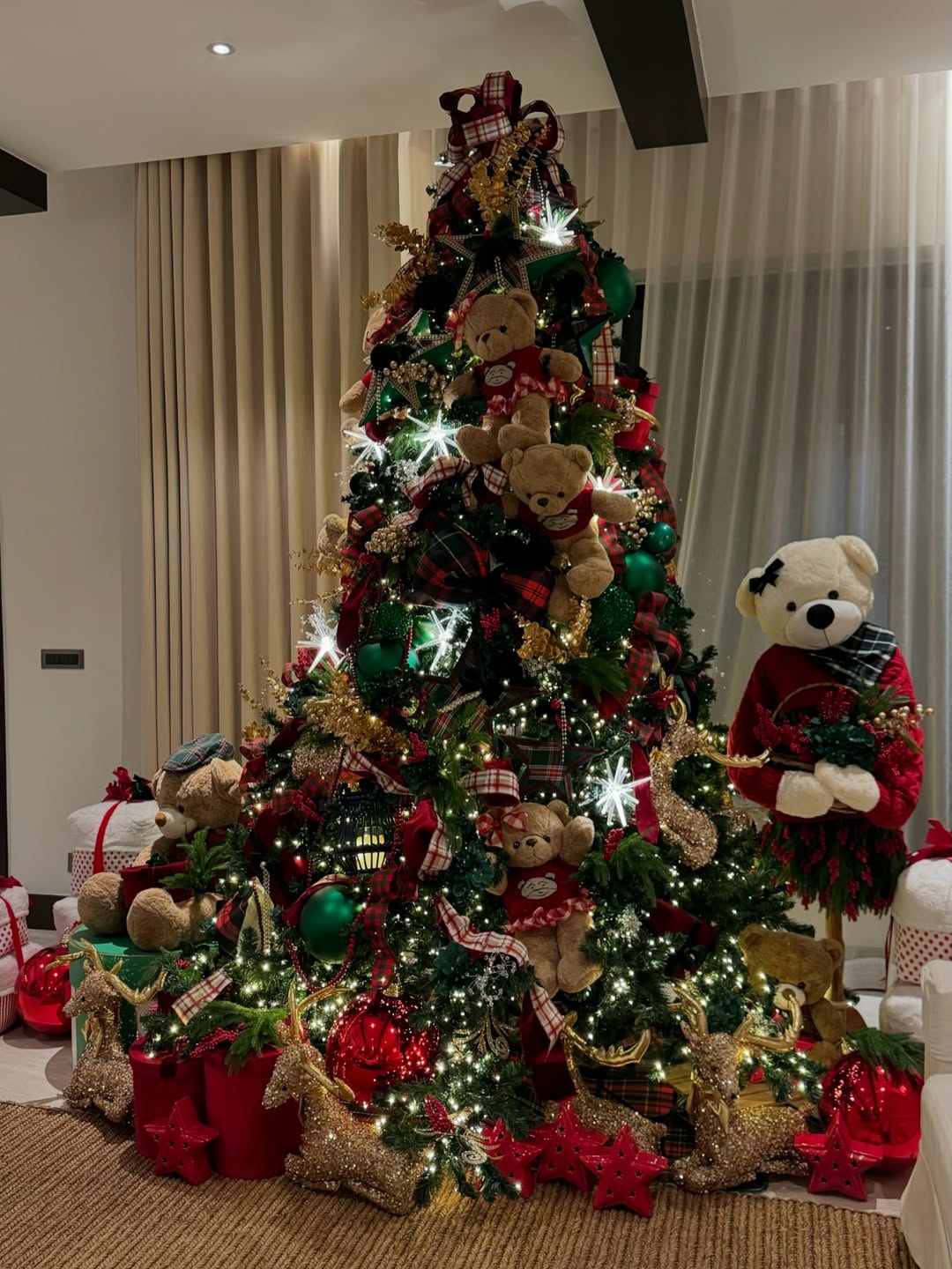 Ralph Lauren Christmas tree