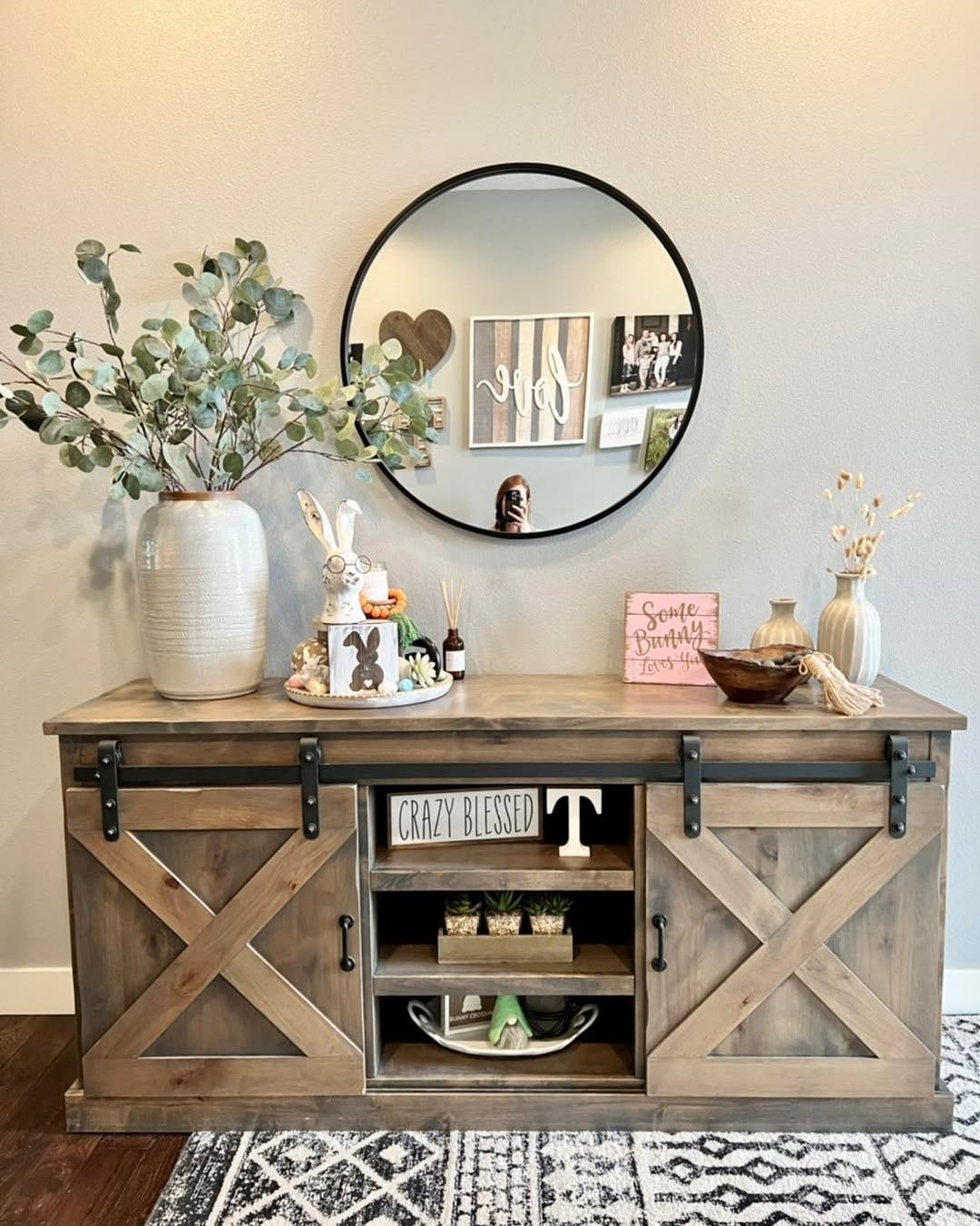 Natural wood accent also adds to spring decor